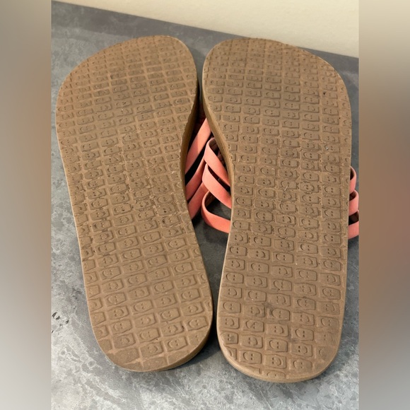 Sanuk Yoga Sandy Flip Flop Sandals - Picture 8 of 8